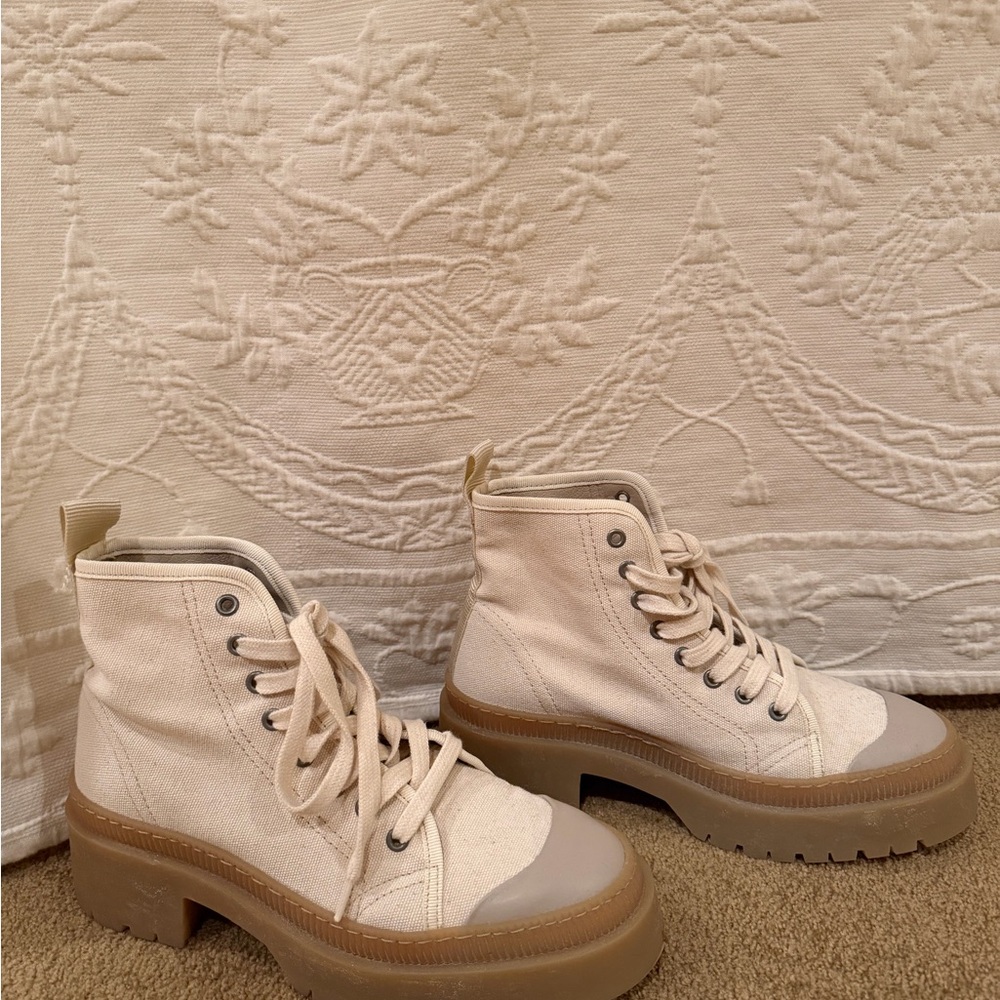 Stylish Cream High-Top Women's Boots